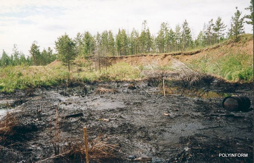 АК АЛМАЗЫ РОССИИ - САХА, июнь 1997. Территория более 500 га, загрязненная вследствие аварийного разлива нефтепродуктов.